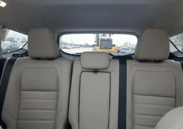 Ford Escape cena 35000 przebieg: 70420, rok produkcji 2019 z Szczawno-Zdrój małe 46